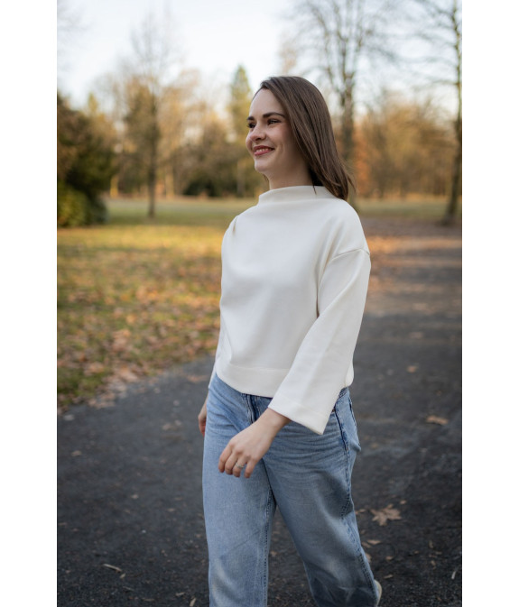 MINIMALISTICKÁ HALENKA JACKIE