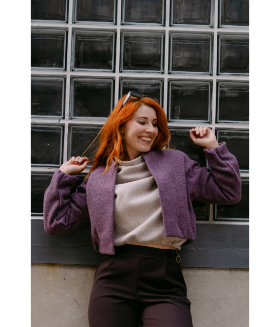 VLNĚNÝ BOMBER CROP